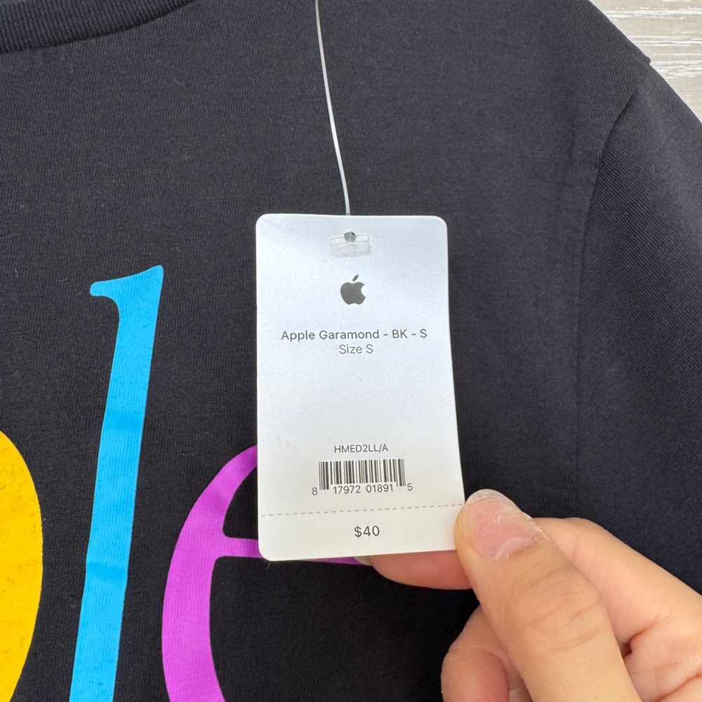 Apple Black T-Shirt with Multicolor Print - Picture 2 of 3